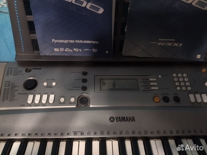 Синтезатор yamaha RS300