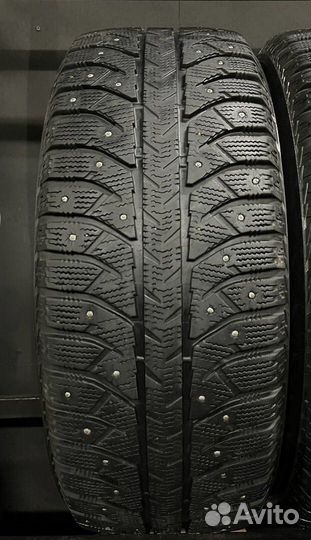 Bridgestone Ice Cruiser 7000 215/60 R16