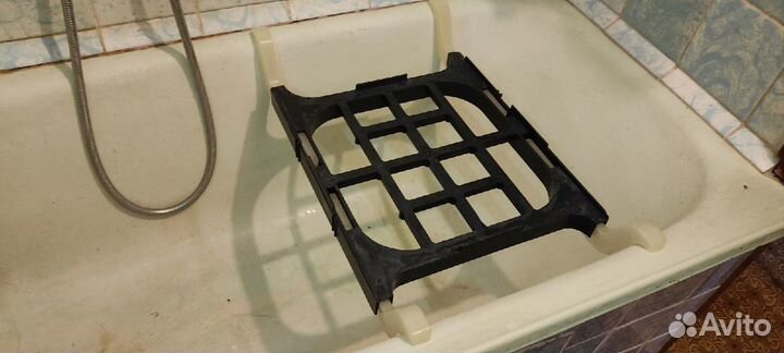 Подставка на ванну