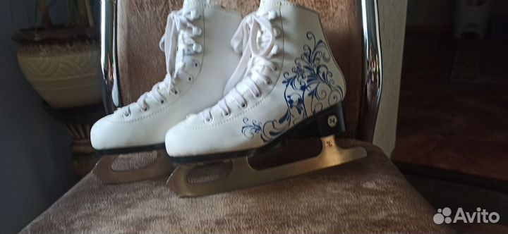 Коньки фигурные 34 размер