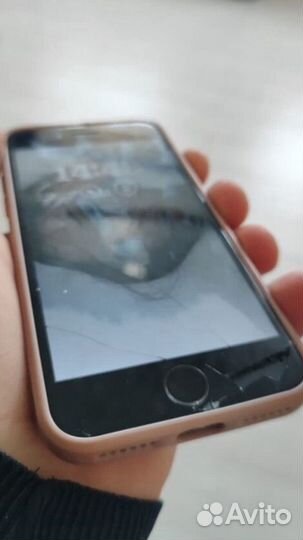 iPhone SE (2020), 64 ГБ