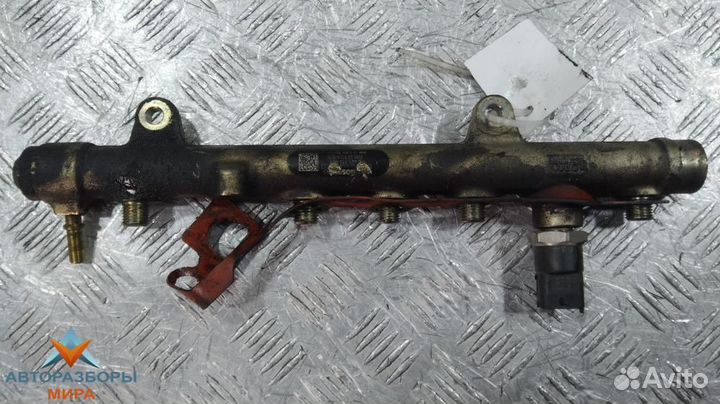 Топливная рампа Renault Laguna 2 рест. 2006