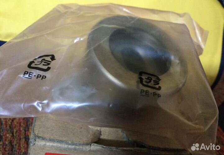 Ролик натяжителя ремня Honda BF75-90