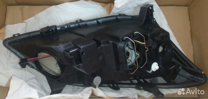 Фара левая Toyota corolla HB 8117013300