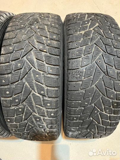 Dunlop SP Winter Ice 02 205/55 R16 94T