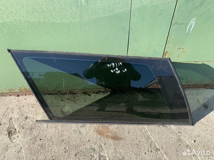 Стекло задние глухое левое Vectra B универ