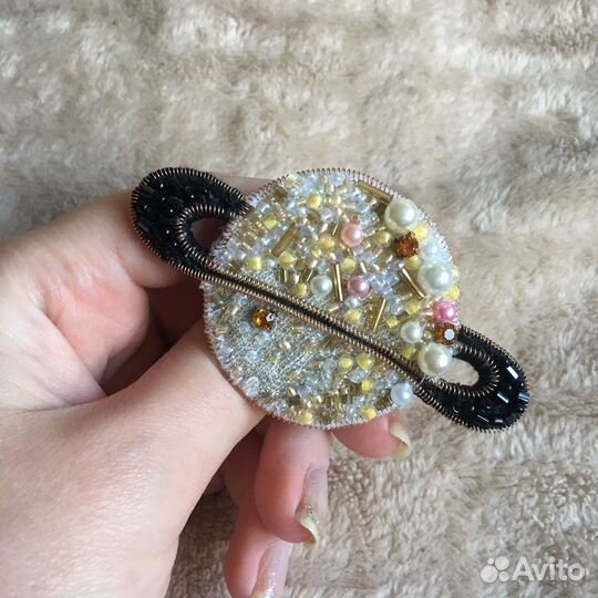 Брошь ручной работы