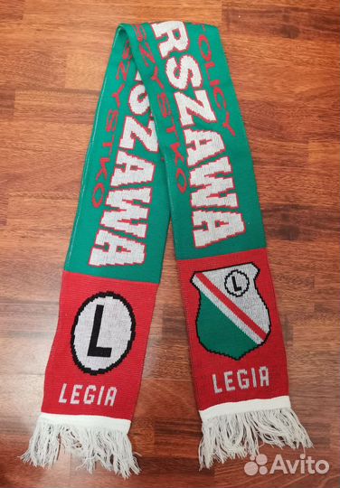Футбольный шарф: Легия Варшава и Барселона