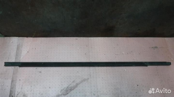 Накладка стекла заднего левого Chevrolet Lacetti