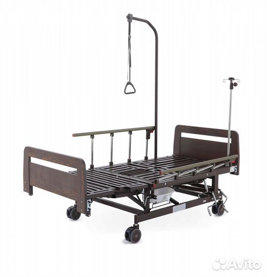 Медицинская кровать железная с механизмом
