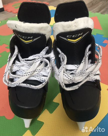 Хоккейные коньки CCM