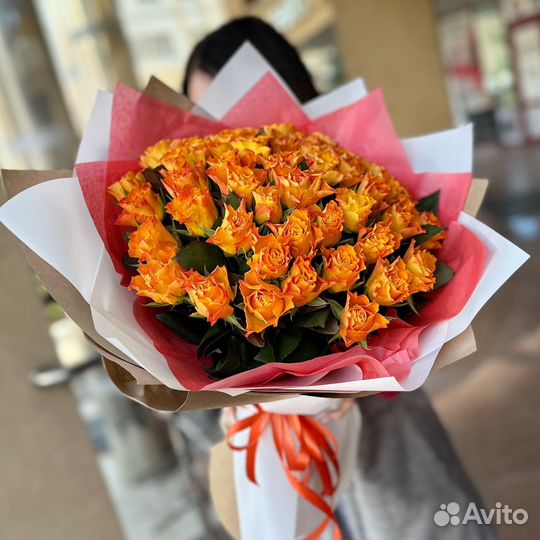 Букет 51 оранжевая роза 40 см