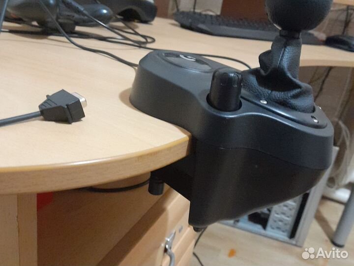 Игровая коробка передач от Logitech