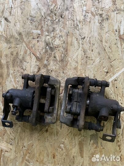 Суппорта задние kia rio 3/Hyundai Solaris