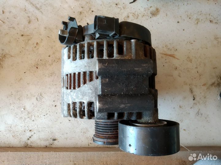 Генератор 180А BMW X5 E70 X3 E83 N52B30 3,0 бензин