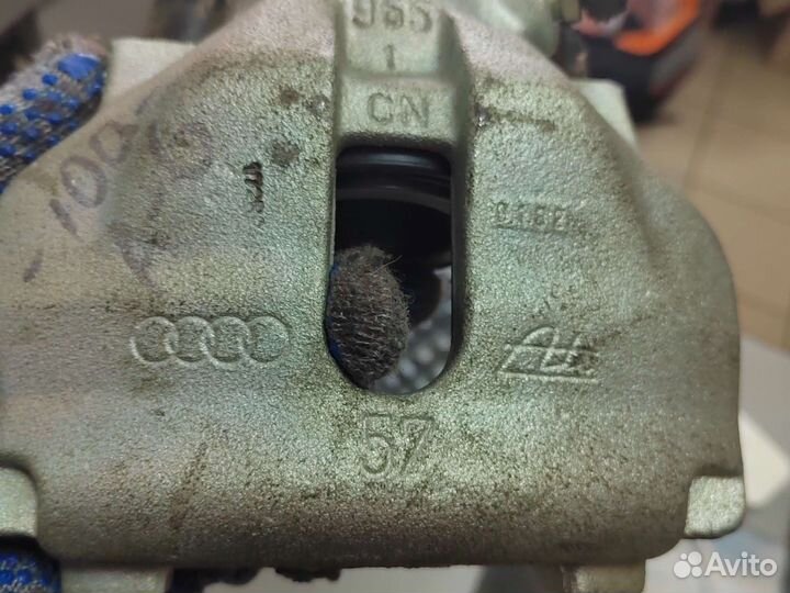 Суппорт передний левый audi 100 C4 A6 C4