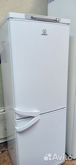 Холодильник Индезит двухкамерный. Доставка