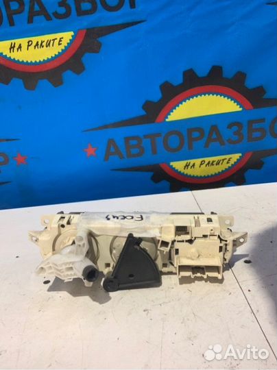 Блок управления климат-контролем Ford Focus