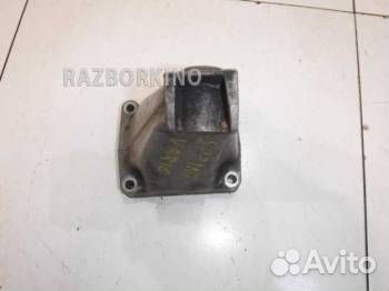 Кронштейн двигателя