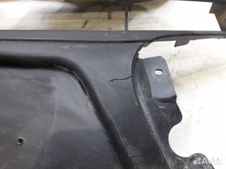 Решетка радиатора Лада Веста 2015