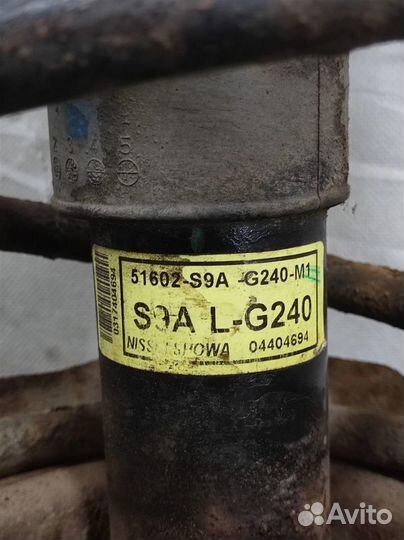 Стойка амортизатора передняя левая Honda CR-V 2