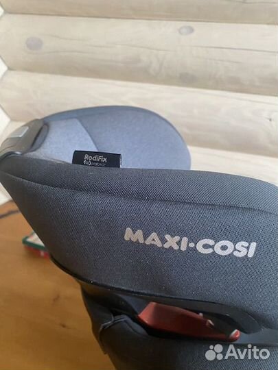 Автомобильное кресло maxi cosi rodifix