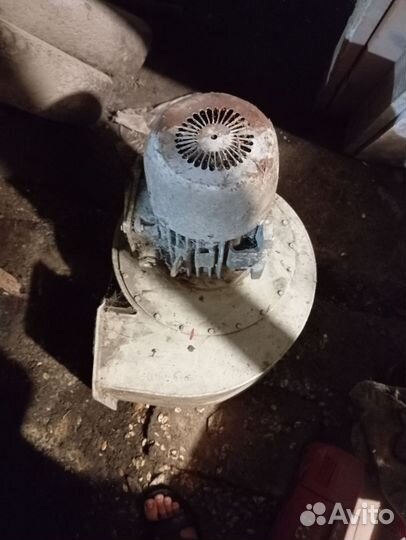 Электродвигатель 380 с поддувом