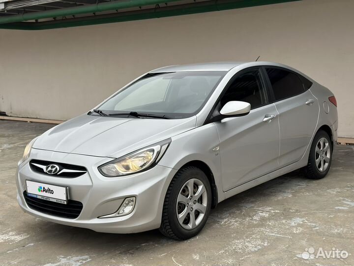 Hyundai Solaris 1.6 AT, 2011, 86 000 км