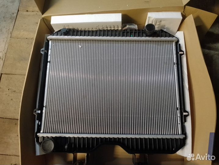 Радиатор охлаждения на УАЗ 3303