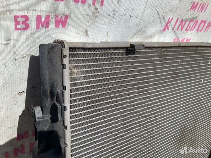 Радиатор охлаждения Bmw 3-Series E90