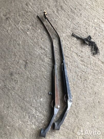 Поводки дворников toyota corolla 1989г