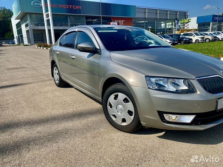 Skoda Octavia 1.6 AT, 2015, 132 040 км