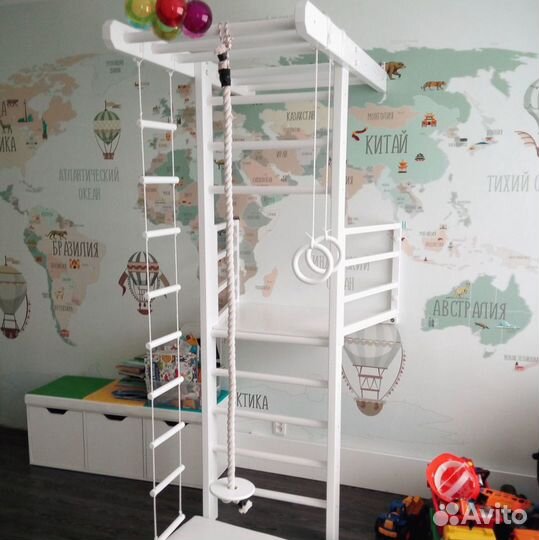 Шведская стенка с балконом