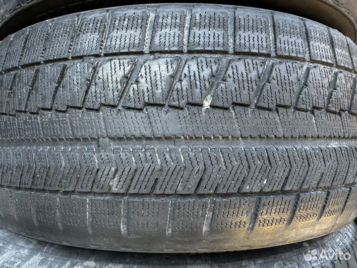 Bridgestone Blizzak VRX 225/45 R17 91S