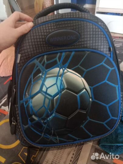 Школьный рюкзак