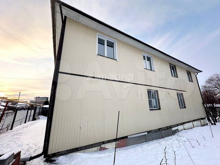 Дом 319,6 м² на участке 7,9 сот.