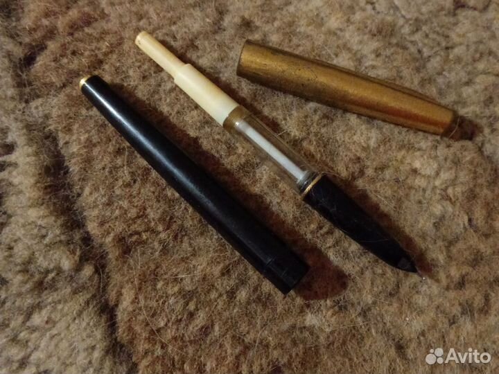 Перьевая ручка