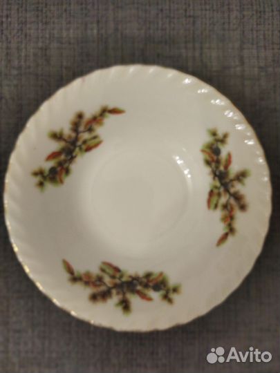 Винтажная фарфоровая салатница Шишки Япония