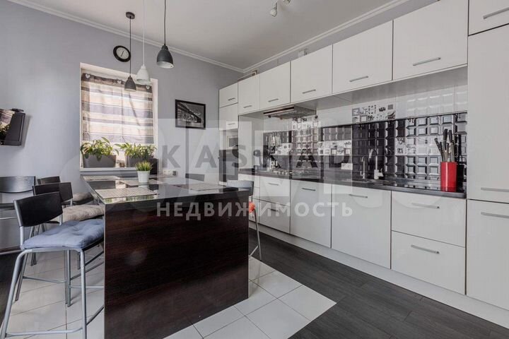 Коттедж 140 м² на участке 7 сот.