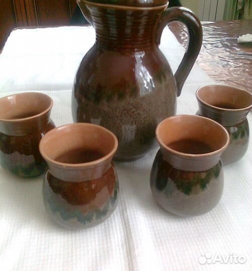 Бутылка керамика и сервиз керамика