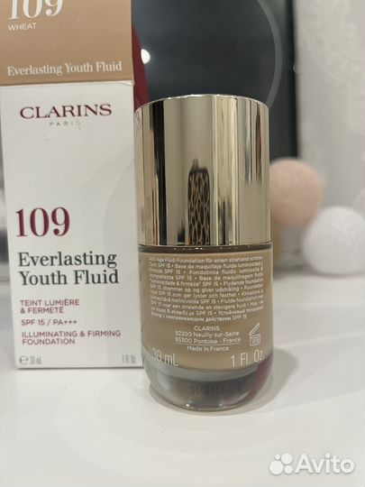 Clarins everlasting youth fluid тональный флюид