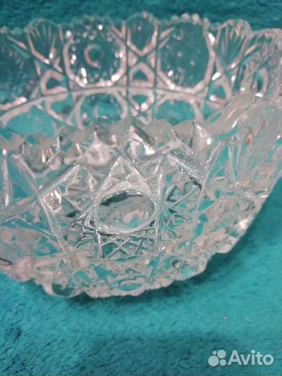 Ваза хрустальная