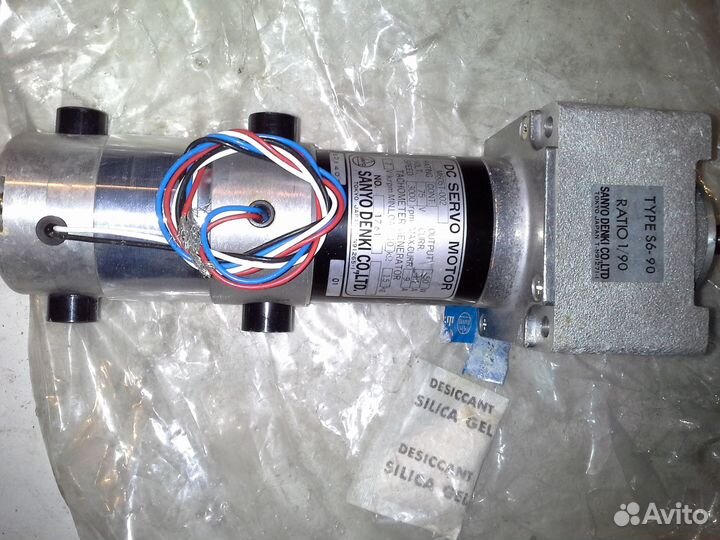 М809Т сервомотор, Япония