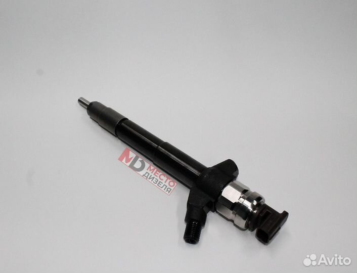 Форсунка топливная Denso 1465A054