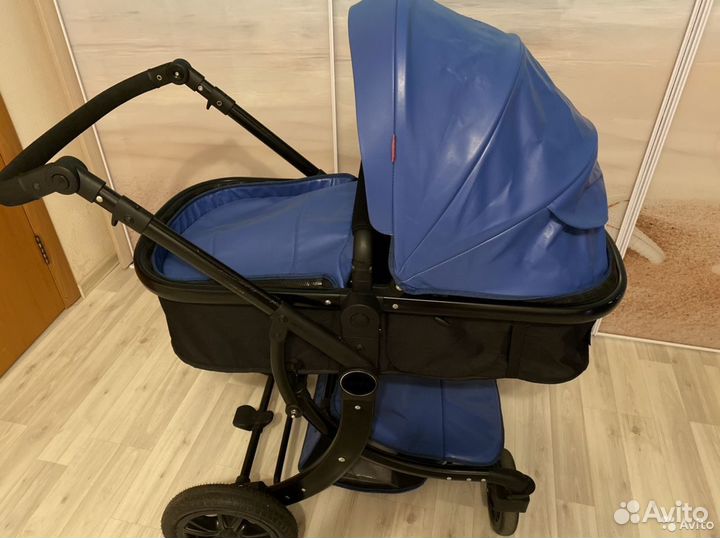 Коляска синяя трансформер в экокоже Luxmom