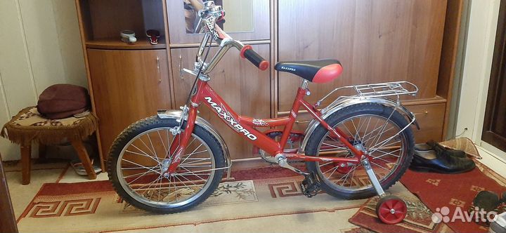 Детский велосипед четырехколесный