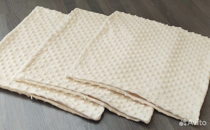 Покрывало и декоративные наволочки