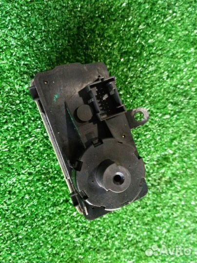 Блок управления светом фар Mercedes-Benz E-Class