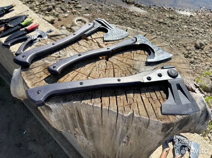 Топор цельнометаллический