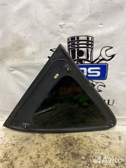 Стекло глухое заднее правое Ssangyong Rexton 2